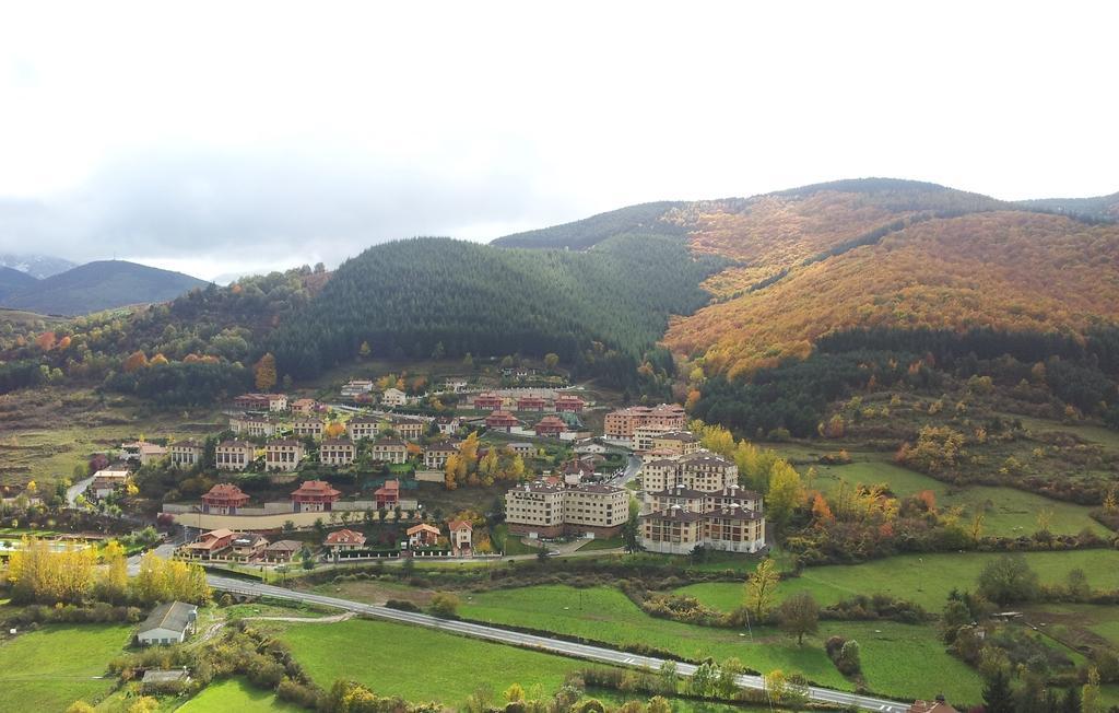 Apartamentos Turisticos Real Valle Ezcaray Сорракин Экстерьер фото